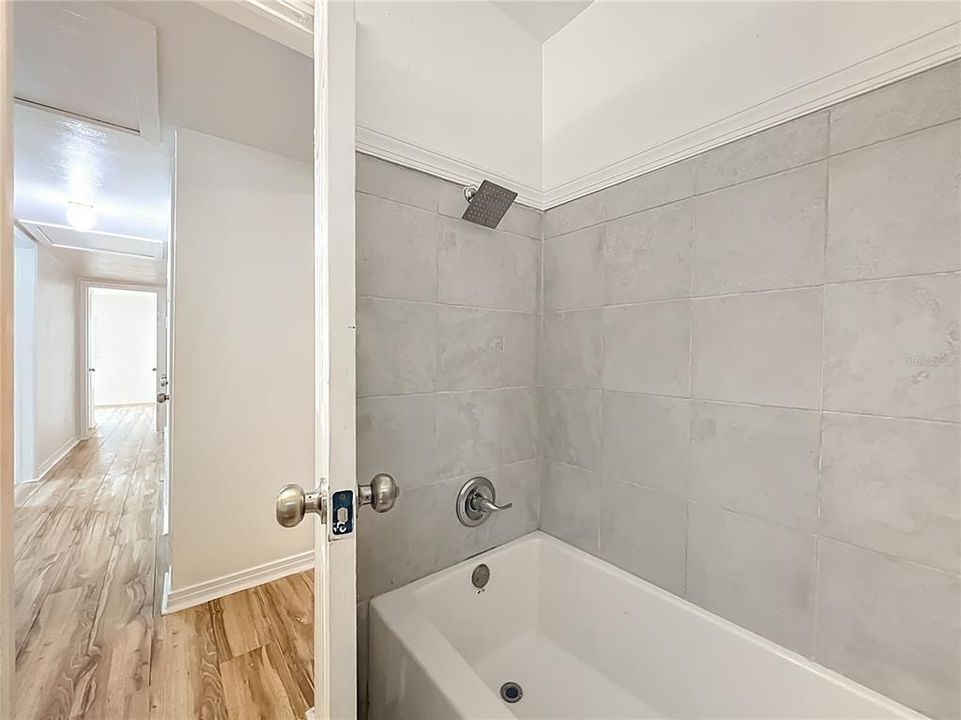 En Venta: $295,000 (3 camas, 2 baños, 1172 Pies cuadrados)