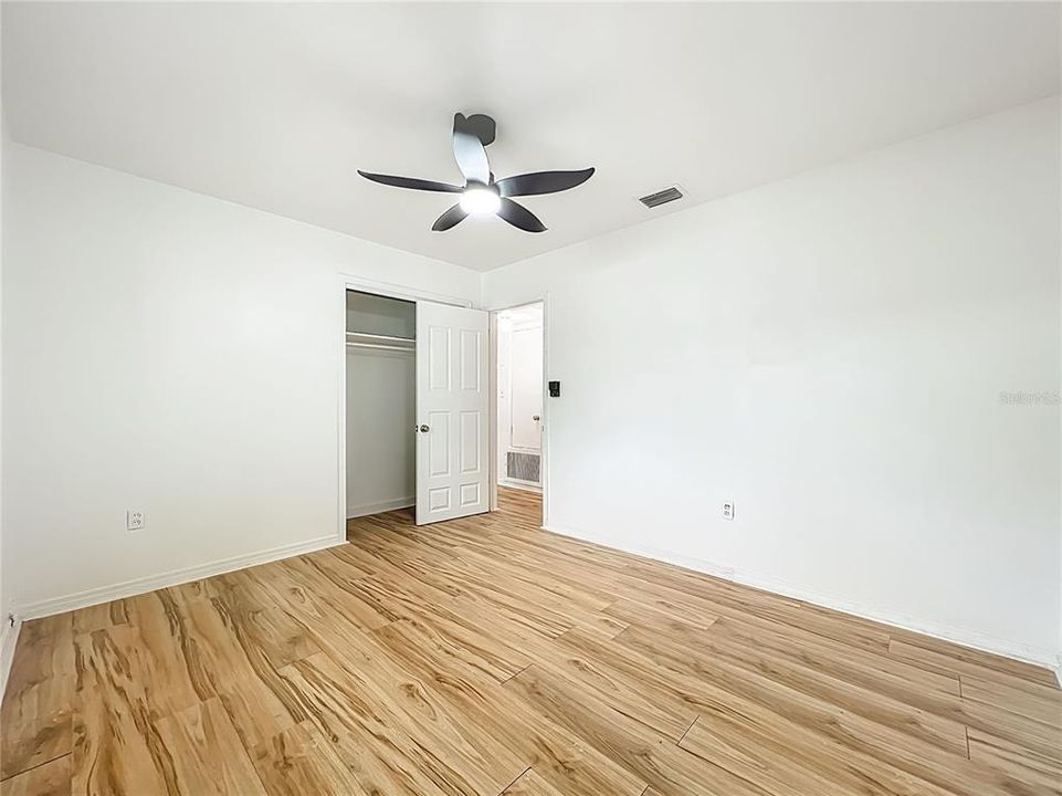 En Venta: $295,000 (3 camas, 2 baños, 1172 Pies cuadrados)