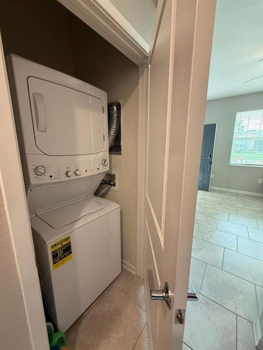 For Rent: $1,100 (1 beds, 1 baths, 500 Square Feet)