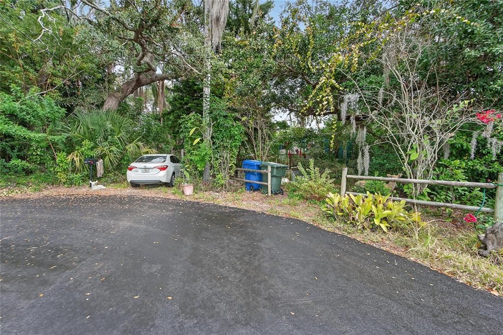 待售: $225,000 (0.26 acres)