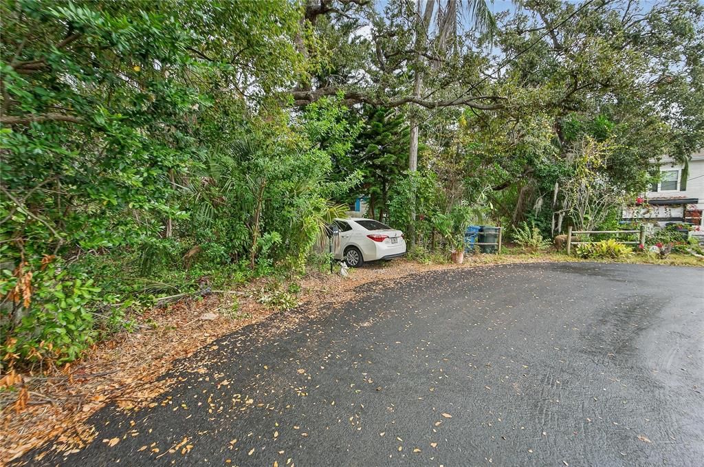 待售: $225,000 (0.26 acres)