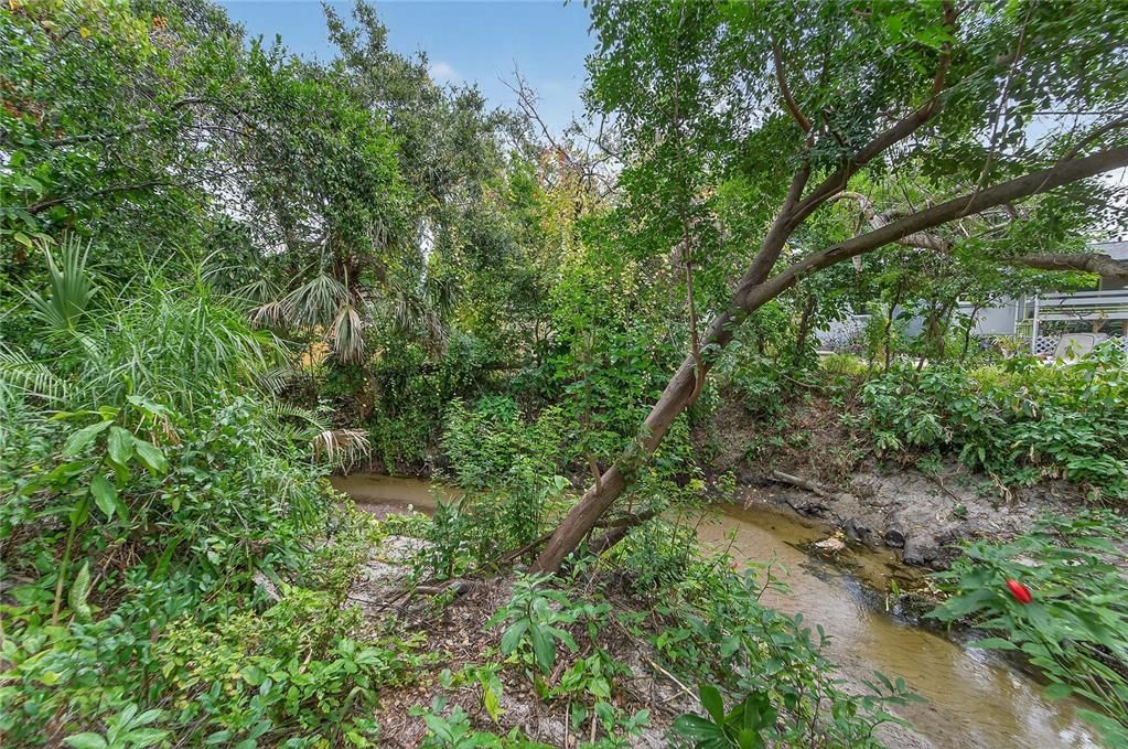 待售: $225,000 (0.26 acres)