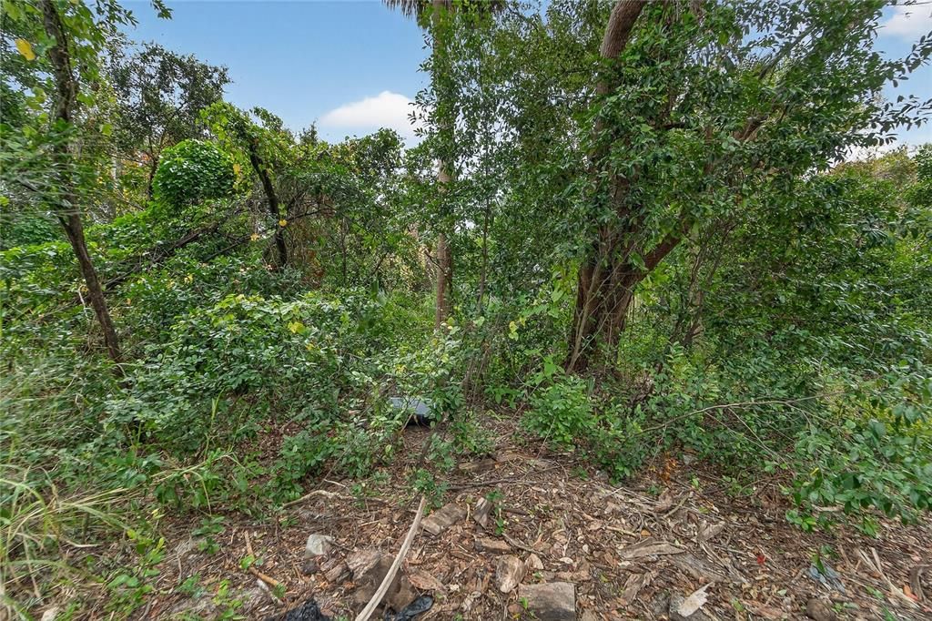 待售: $225,000 (0.26 acres)