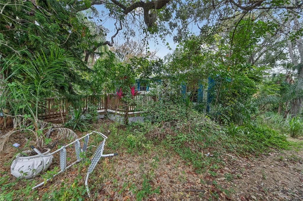 待售: $225,000 (0.26 acres)