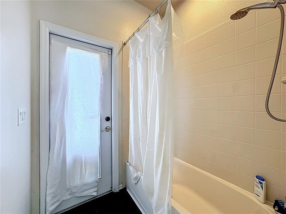 В аренду: $3,000 (4 спален, 3 ванн, 2396 Квадратных фут)