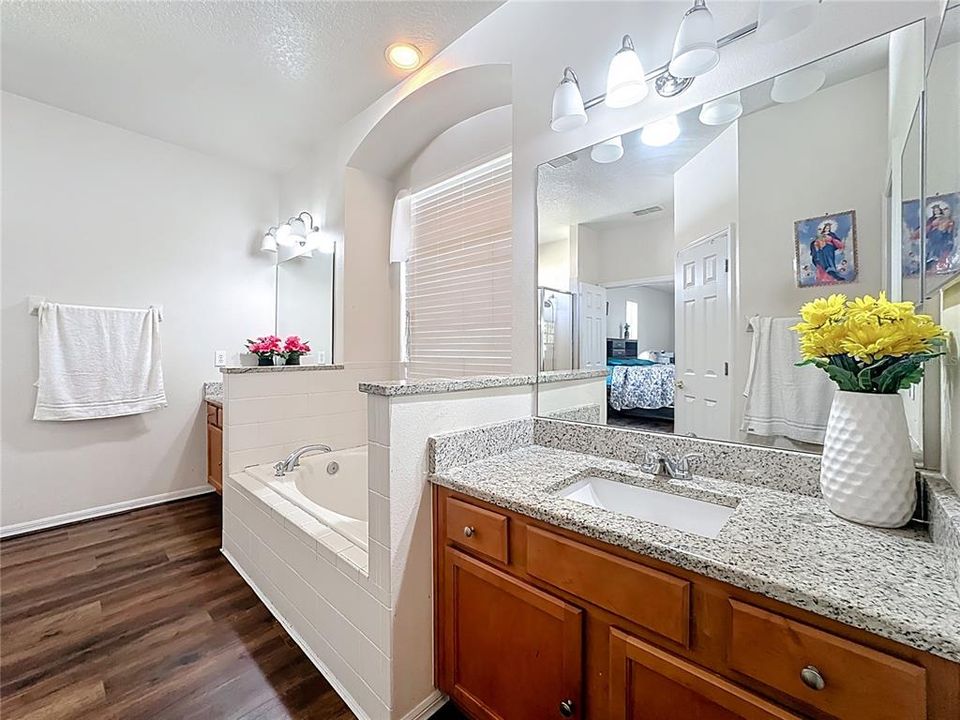 В аренду: $3,000 (4 спален, 3 ванн, 2396 Квадратных фут)