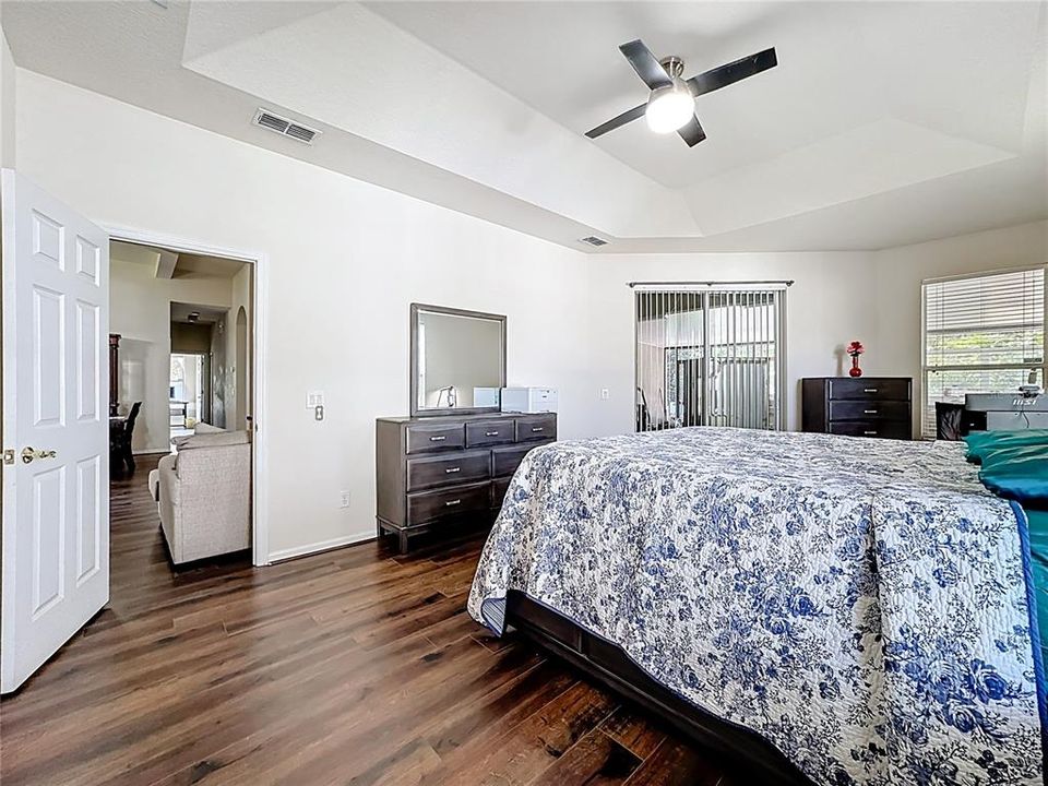 В аренду: $3,000 (4 спален, 3 ванн, 2396 Квадратных фут)