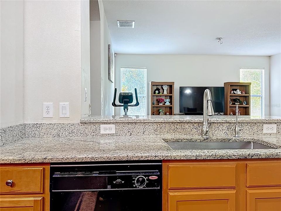 В аренду: $3,000 (4 спален, 3 ванн, 2396 Квадратных фут)