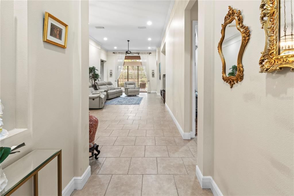 En Venta: $545,000 (2 camas, 2 baños, 1927 Pies cuadrados)