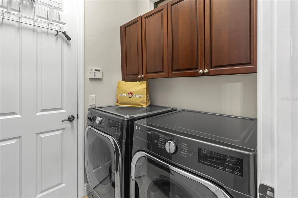 En Venta: $545,000 (2 camas, 2 baños, 1927 Pies cuadrados)