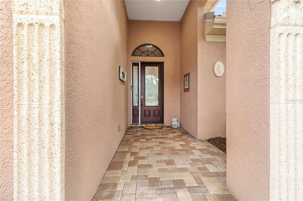 En Venta: $545,000 (2 camas, 2 baños, 1927 Pies cuadrados)