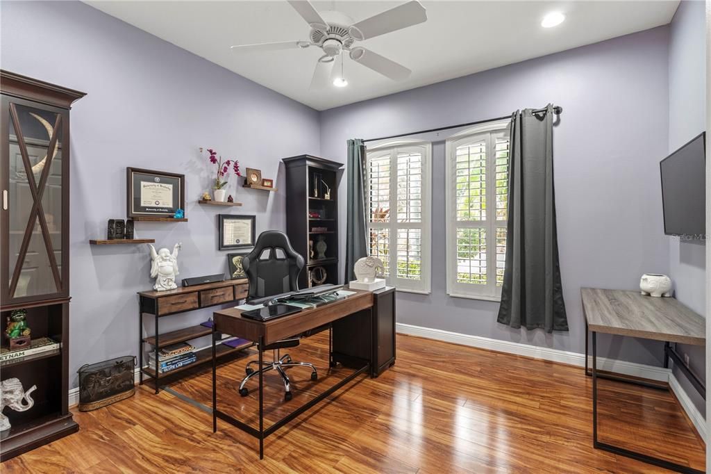 En Venta: $545,000 (2 camas, 2 baños, 1927 Pies cuadrados)