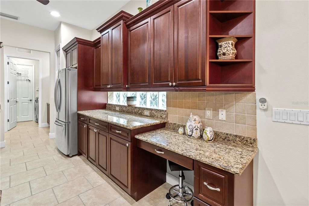 En Venta: $545,000 (2 camas, 2 baños, 1927 Pies cuadrados)