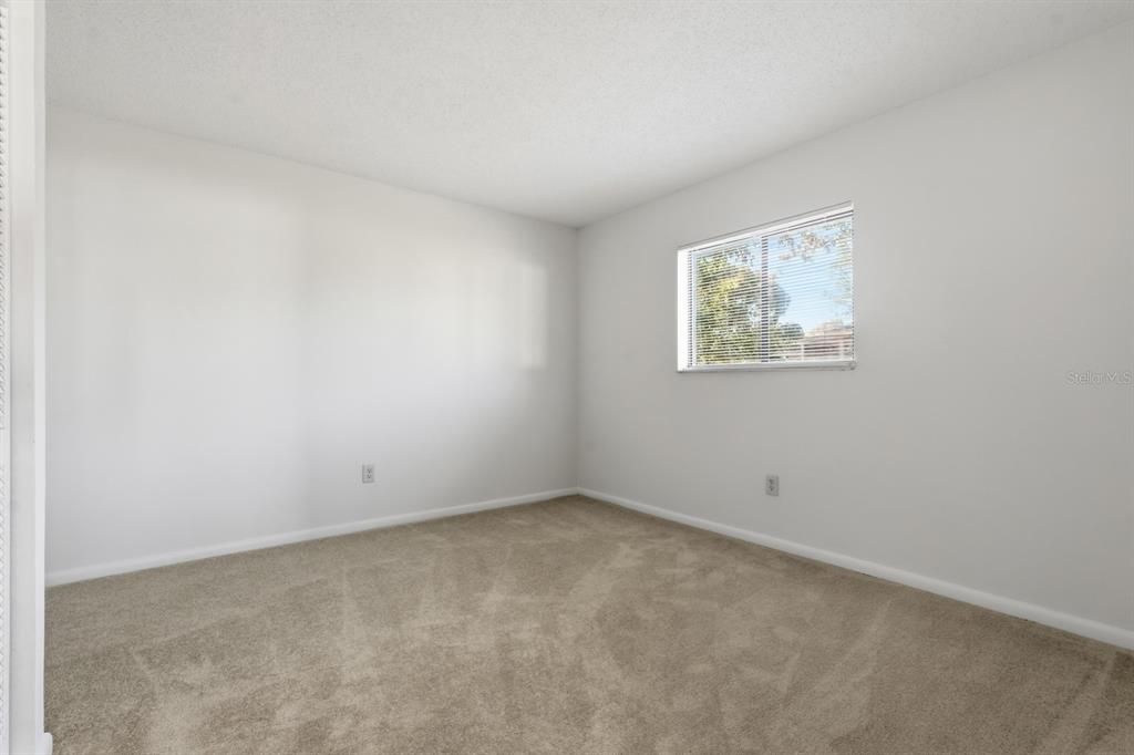 For Rent: $1,900 (4 beds, 2 baths, 1694 Square Feet)