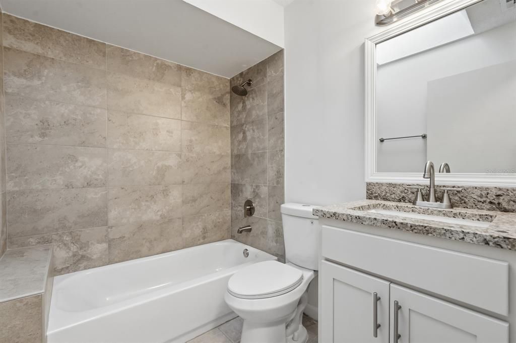 For Rent: $1,900 (4 beds, 2 baths, 1694 Square Feet)