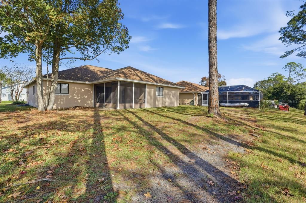 For Rent: $1,900 (4 beds, 2 baths, 1694 Square Feet)