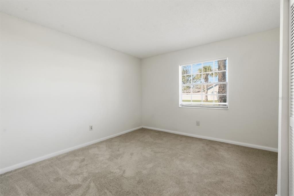 For Rent: $1,900 (4 beds, 2 baths, 1694 Square Feet)