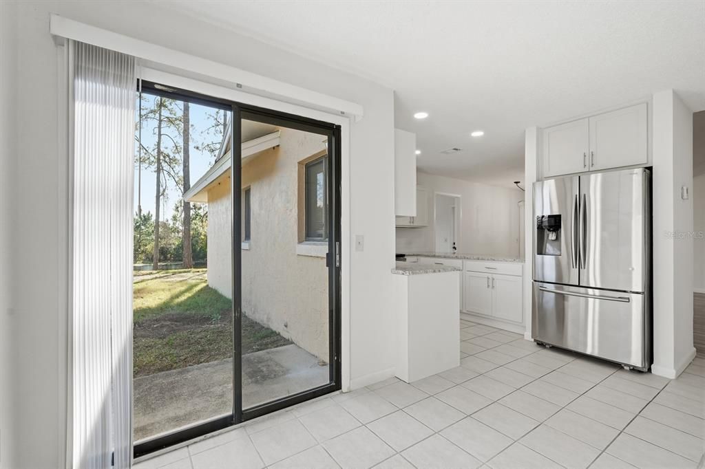 For Rent: $1,900 (4 beds, 2 baths, 1694 Square Feet)