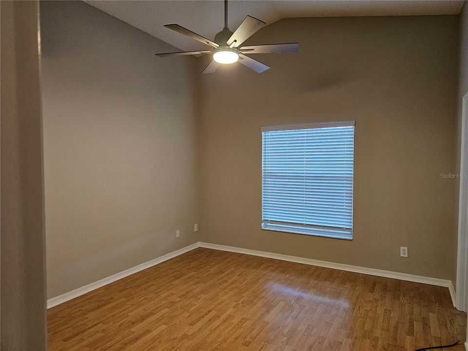 出租: $2,200 (3 贝兹, 2 浴室, 1260 平方英尺)