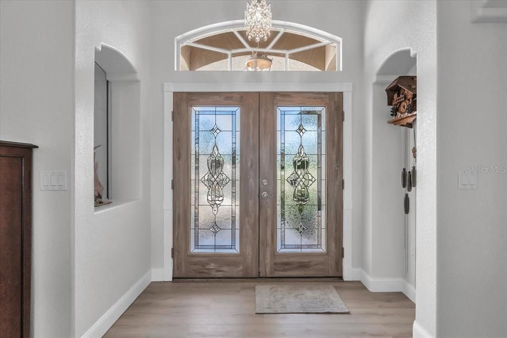 For Sale: $799,000 (4 beds, 3 baths, 2680 Square Feet)