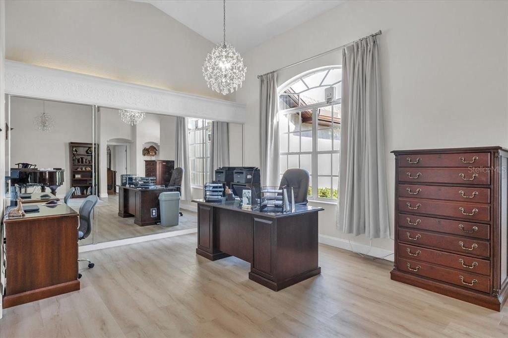 For Sale: $799,000 (4 beds, 3 baths, 2680 Square Feet)