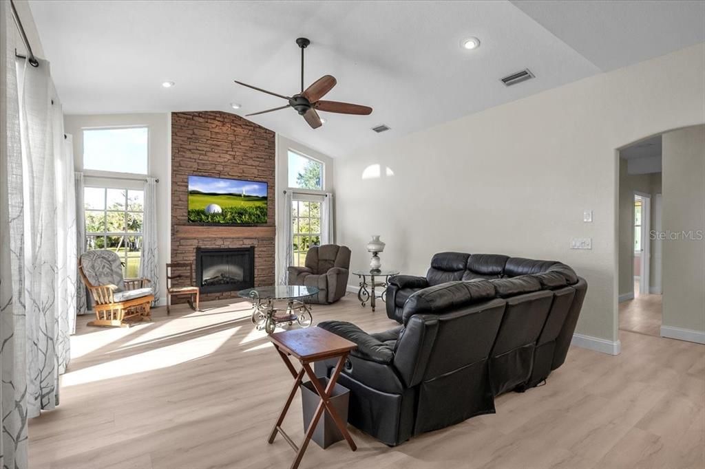 For Sale: $799,000 (4 beds, 3 baths, 2680 Square Feet)