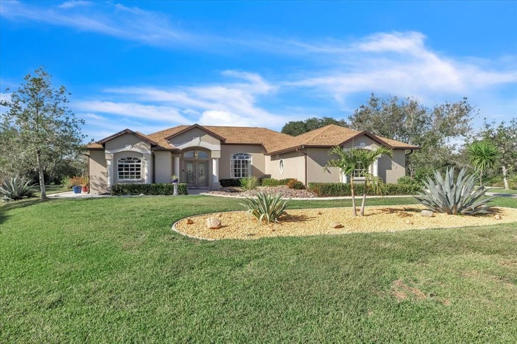 For Sale: $799,000 (4 beds, 3 baths, 2680 Square Feet)