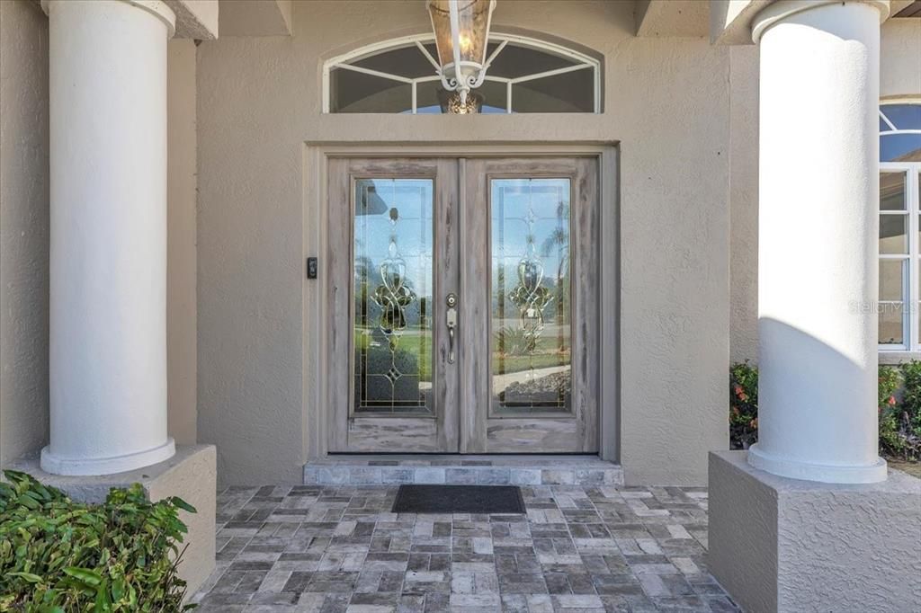 For Sale: $799,000 (4 beds, 3 baths, 2680 Square Feet)