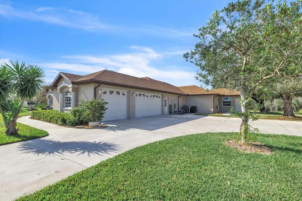 For Sale: $799,000 (4 beds, 3 baths, 2680 Square Feet)