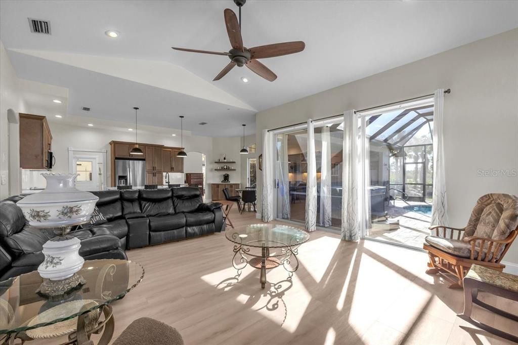 For Sale: $799,000 (4 beds, 3 baths, 2680 Square Feet)