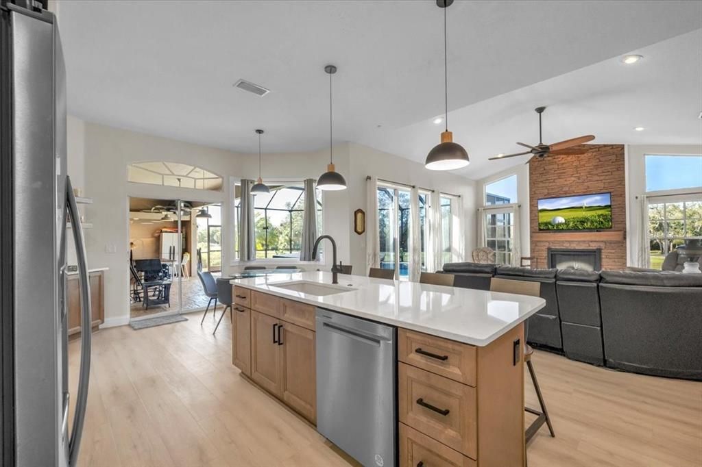 For Sale: $799,000 (4 beds, 3 baths, 2680 Square Feet)