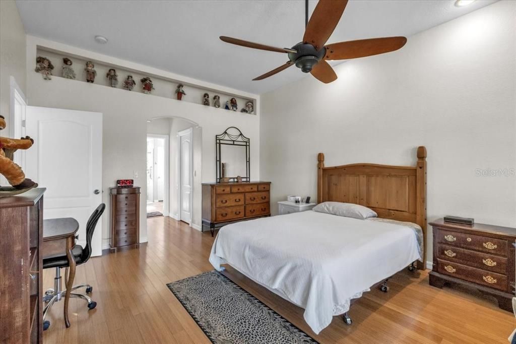 For Sale: $799,000 (4 beds, 3 baths, 2680 Square Feet)