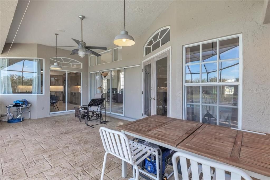 For Sale: $799,000 (4 beds, 3 baths, 2680 Square Feet)