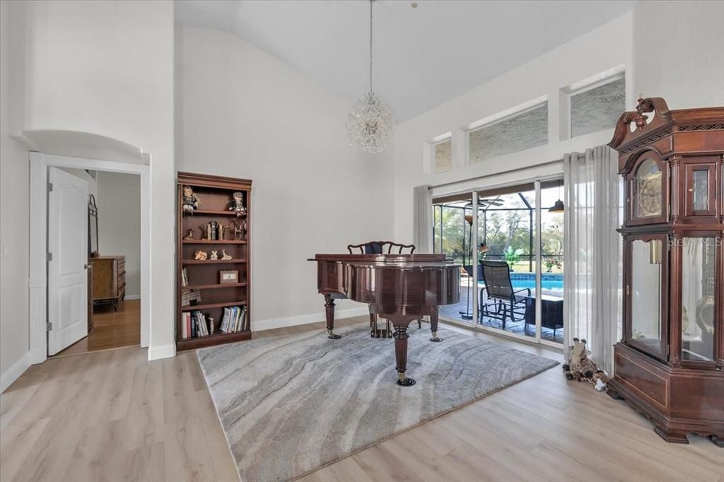 For Sale: $799,000 (4 beds, 3 baths, 2680 Square Feet)