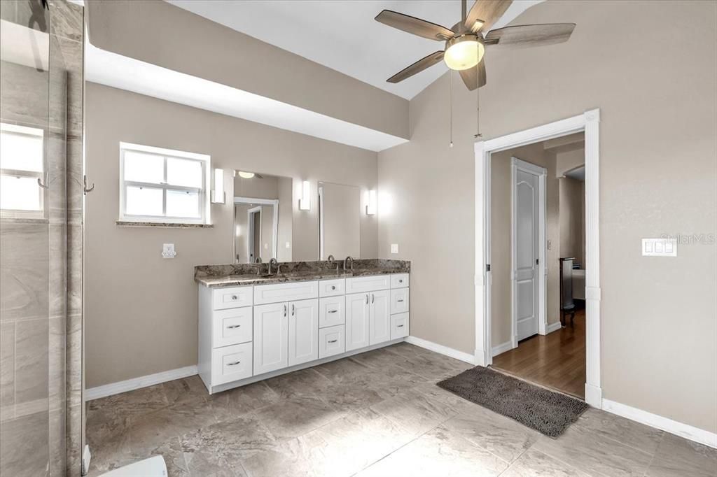 For Sale: $799,000 (4 beds, 3 baths, 2680 Square Feet)