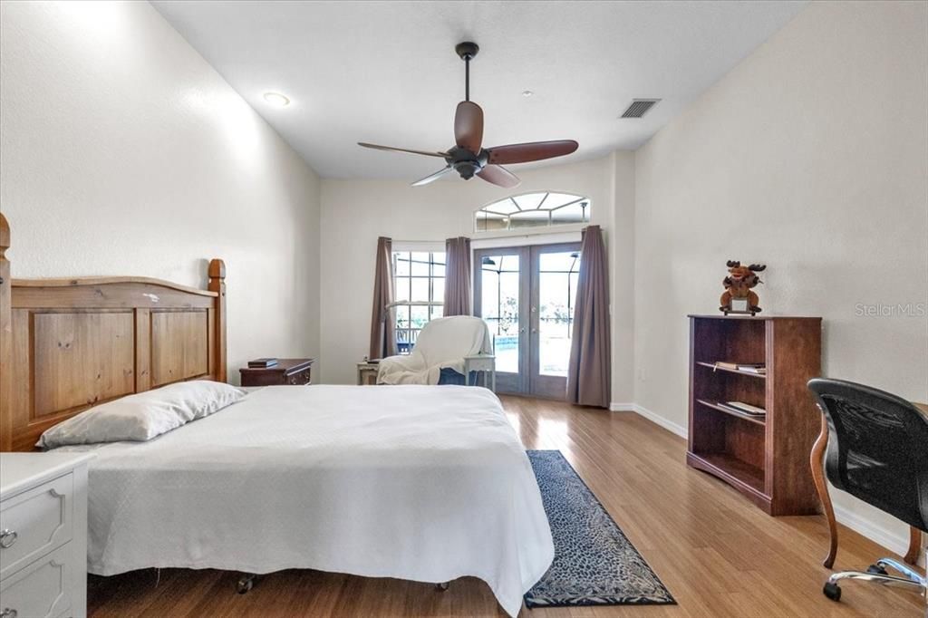 For Sale: $799,000 (4 beds, 3 baths, 2680 Square Feet)