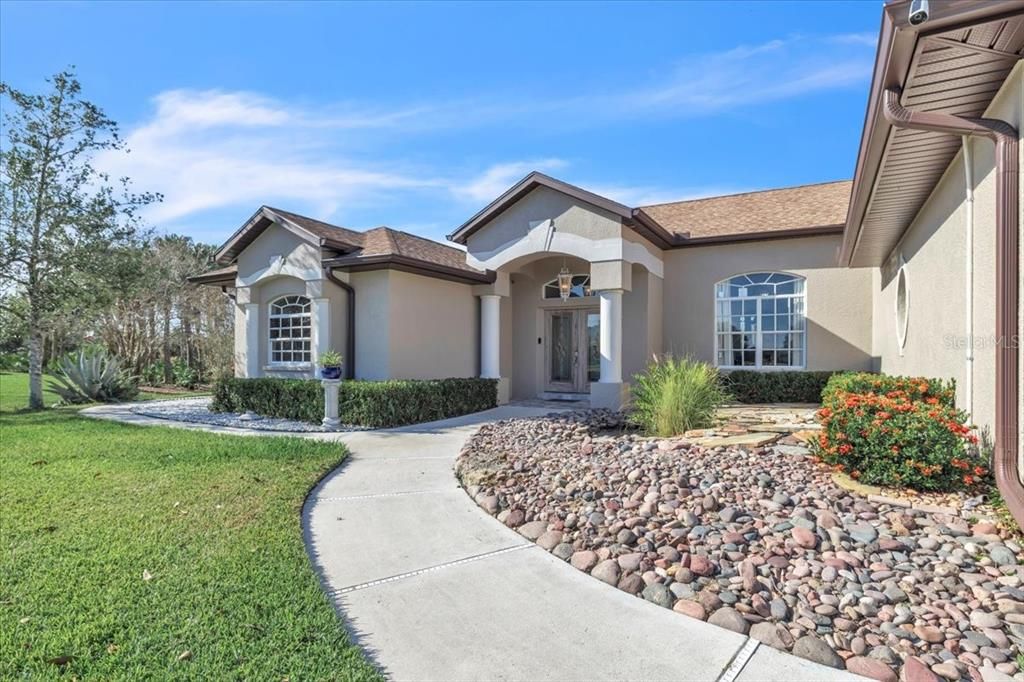 For Sale: $799,000 (4 beds, 3 baths, 2680 Square Feet)