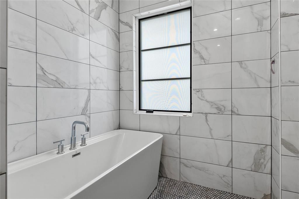 待售: $1,157,000 (3 贝兹, 2 浴室, 2342 平方英尺)