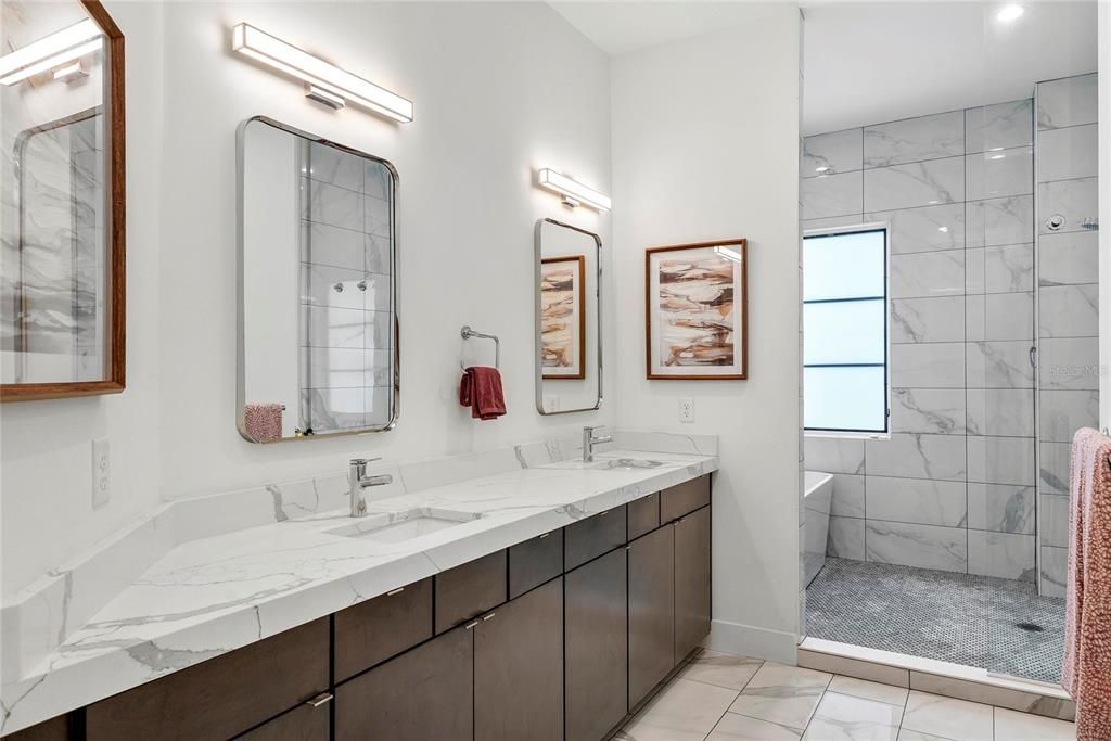 待售: $1,157,000 (3 贝兹, 2 浴室, 2342 平方英尺)