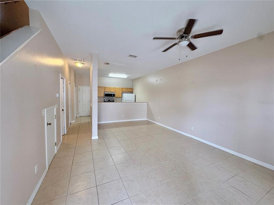 For Rent: $1,595 (2 beds, 1 baths, 1188 Square Feet)