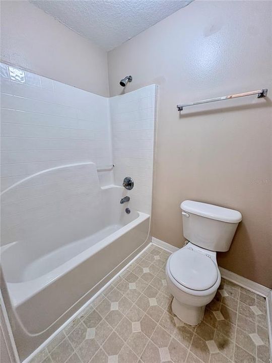 For Rent: $1,595 (2 beds, 1 baths, 1188 Square Feet)