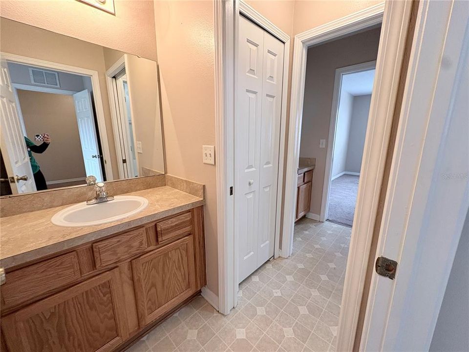 For Rent: $1,595 (2 beds, 1 baths, 1188 Square Feet)