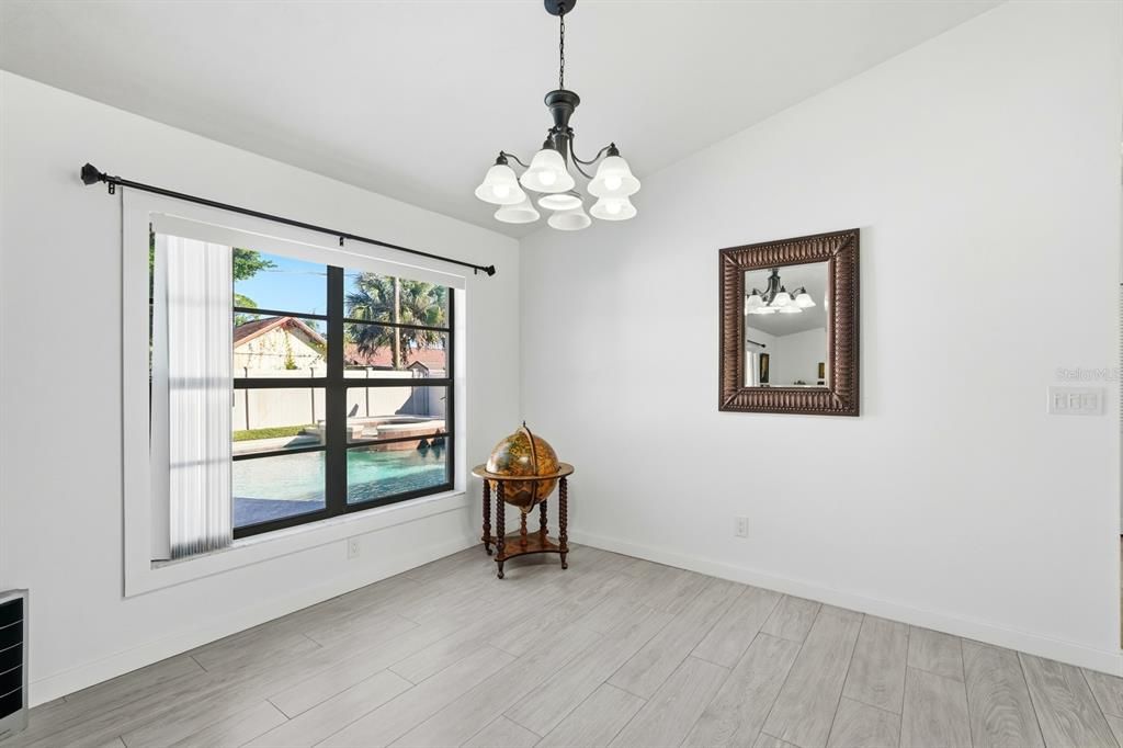 En Venta: $384,900 (3 camas, 2 baños, 1611 Pies cuadrados)