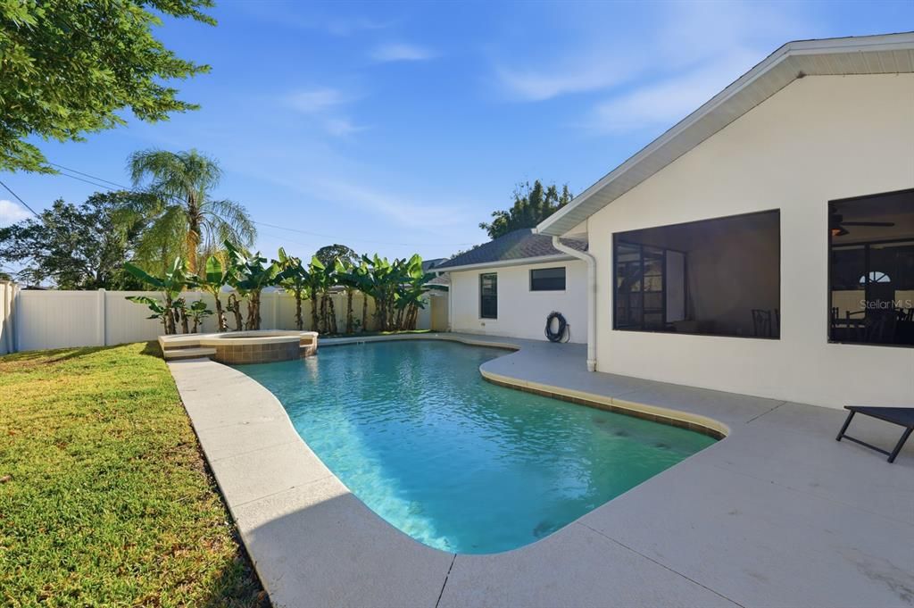 En Venta: $384,900 (3 camas, 2 baños, 1611 Pies cuadrados)