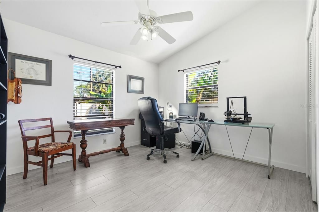 En Venta: $384,900 (3 camas, 2 baños, 1611 Pies cuadrados)