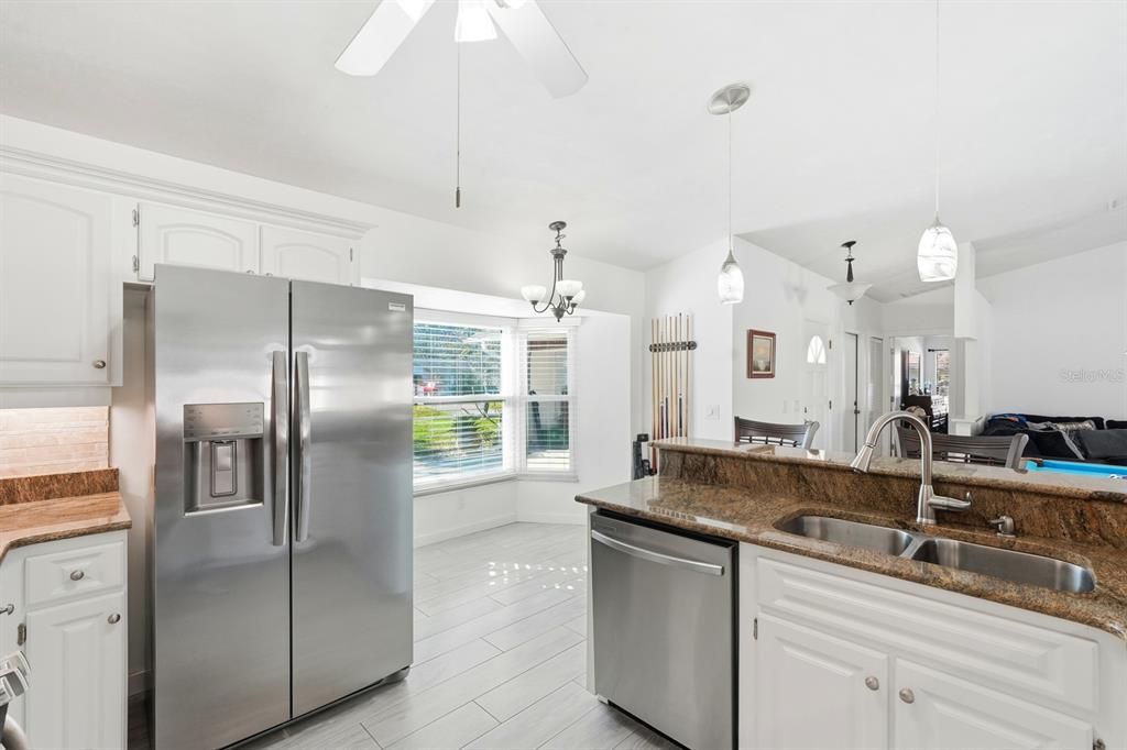 En Venta: $384,900 (3 camas, 2 baños, 1611 Pies cuadrados)