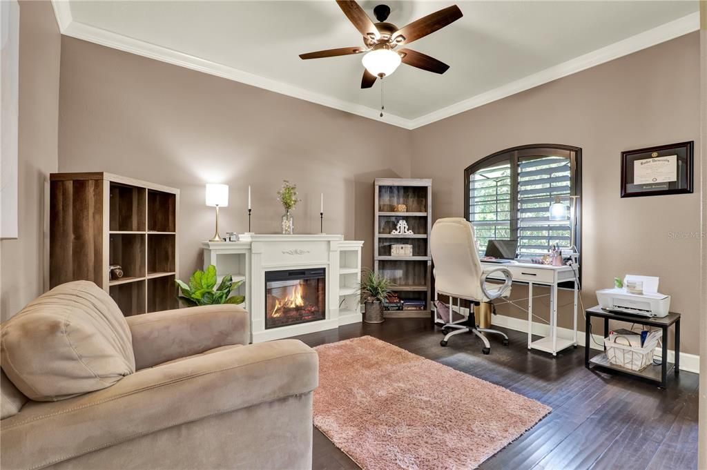 For Sale: $865,000 (5 beds, 3 baths, 3465 Square Feet)