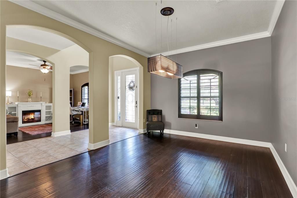 For Sale: $865,000 (5 beds, 3 baths, 3465 Square Feet)