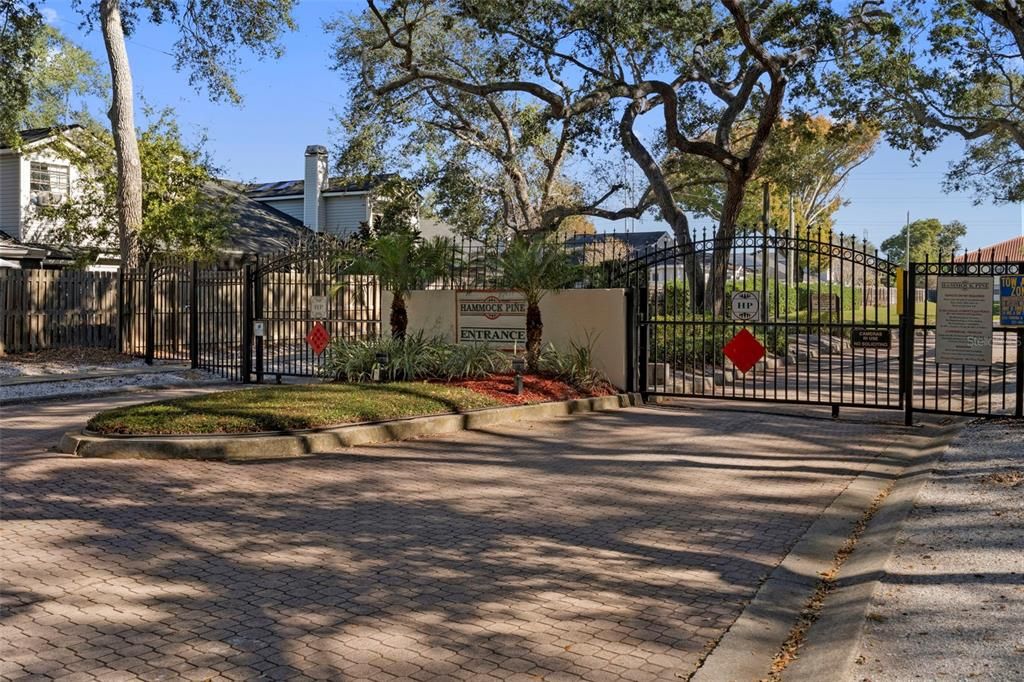 For Sale: $164,500 (1 beds, 1 baths, 760 Square Feet)