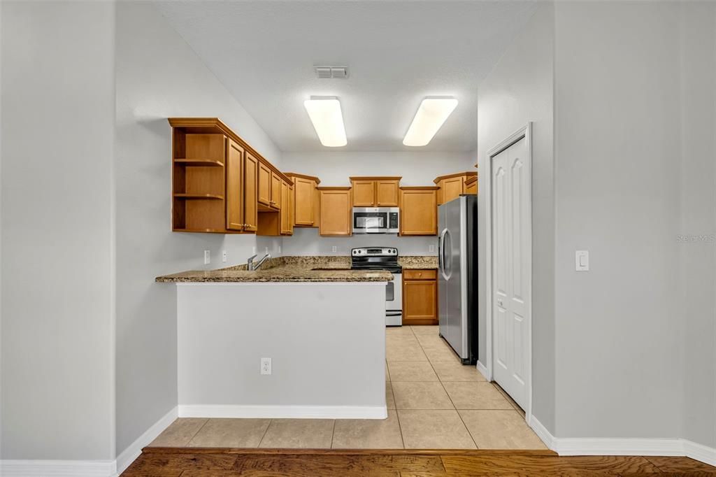 На продажу: $335,000 (2 спален, 2 ванн, 1503 Квадратных фут)